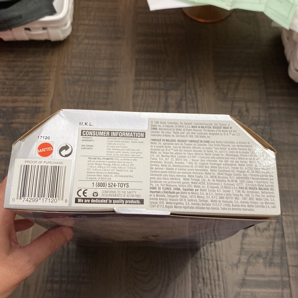 NRFB Wedding Day Barbie ~ Reproduction Of 1961 Doll - Red Head 💍💒 - Picture 12 of 13